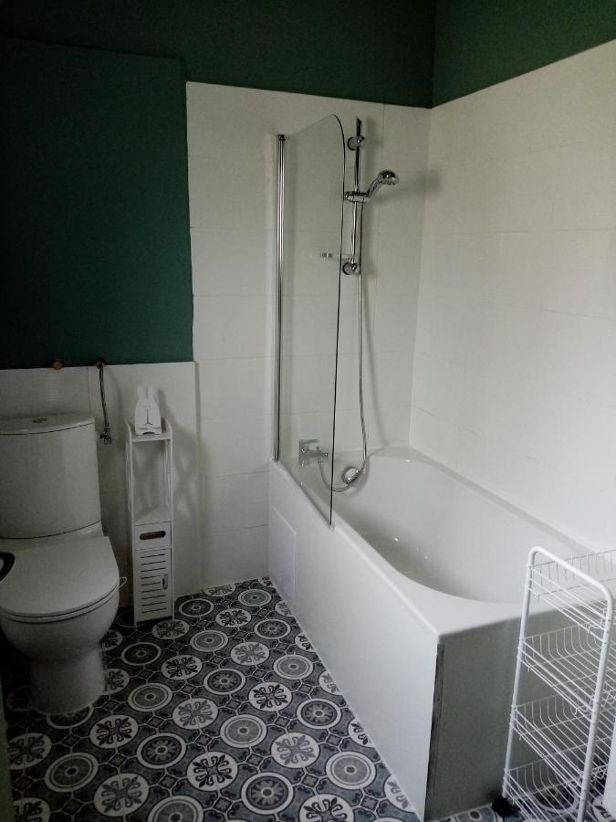 Gite Les 27 Roses Et Plus Chatel-Censoir Exterior photo