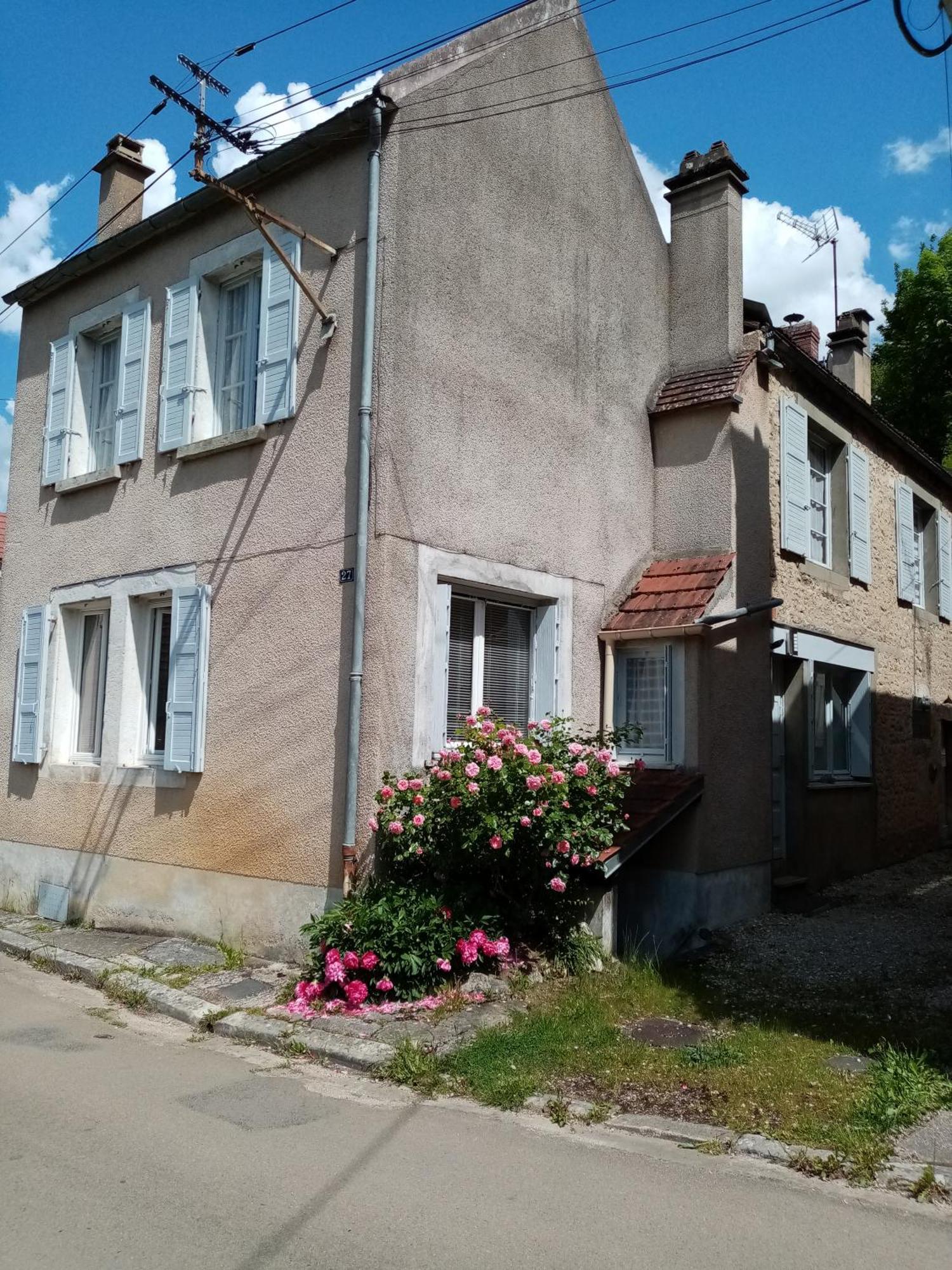Gite Les 27 Roses Et Plus Chatel-Censoir Exterior photo